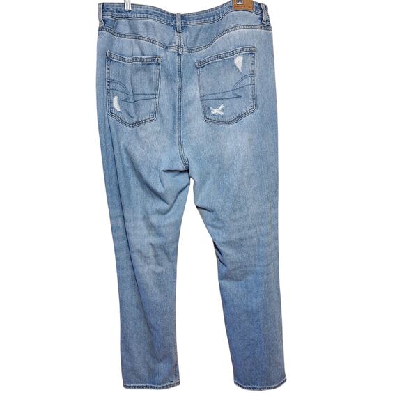 American Eagle Mom jean size 18 plus size high rise blown out knee tapered jeans - Picture 3 of 8